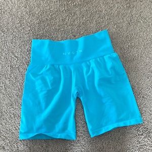 NVGTN Solid Seamless Shorts